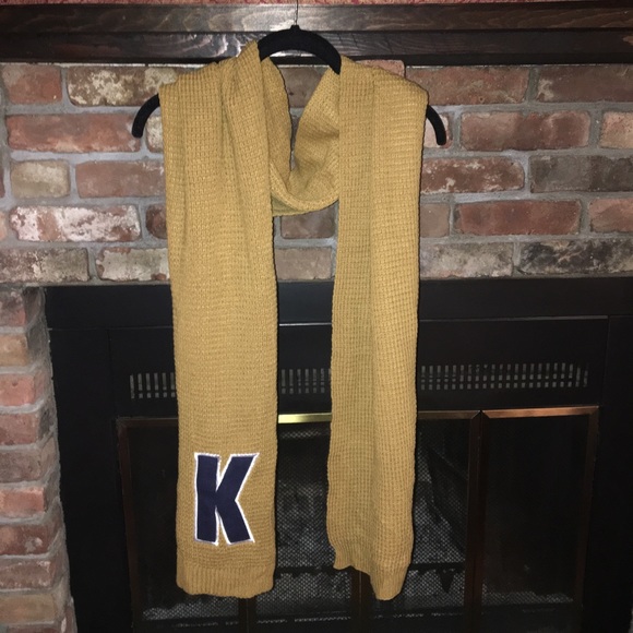 Scarf - Picture 3 of 3